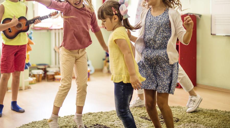 Barn som dansar
